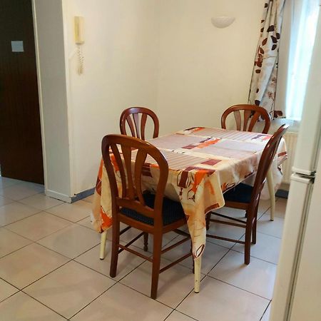 Belle Chambre Dans Un Quartier Calme 브뤼셀 외부 사진
